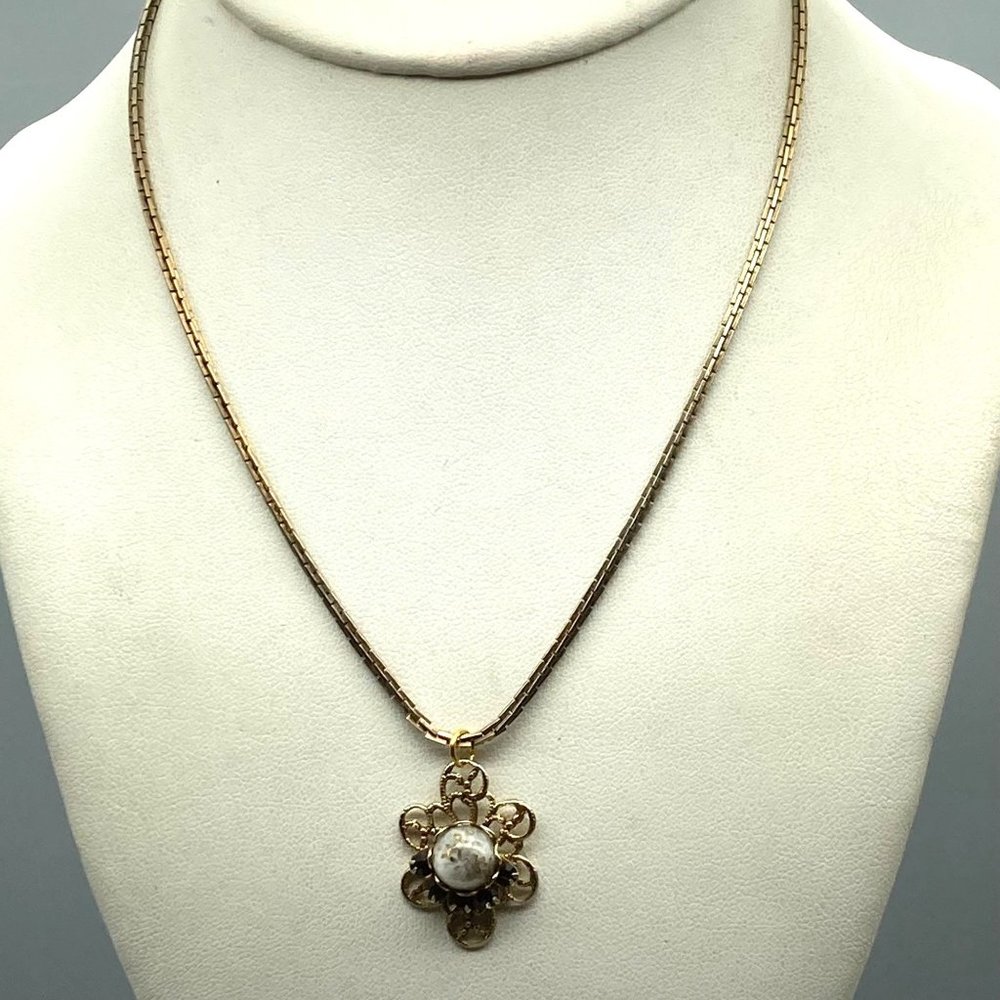 Vintage Fluss Flower Pendant Choker, Gold Tone Filigree with Garnet Red Crystal